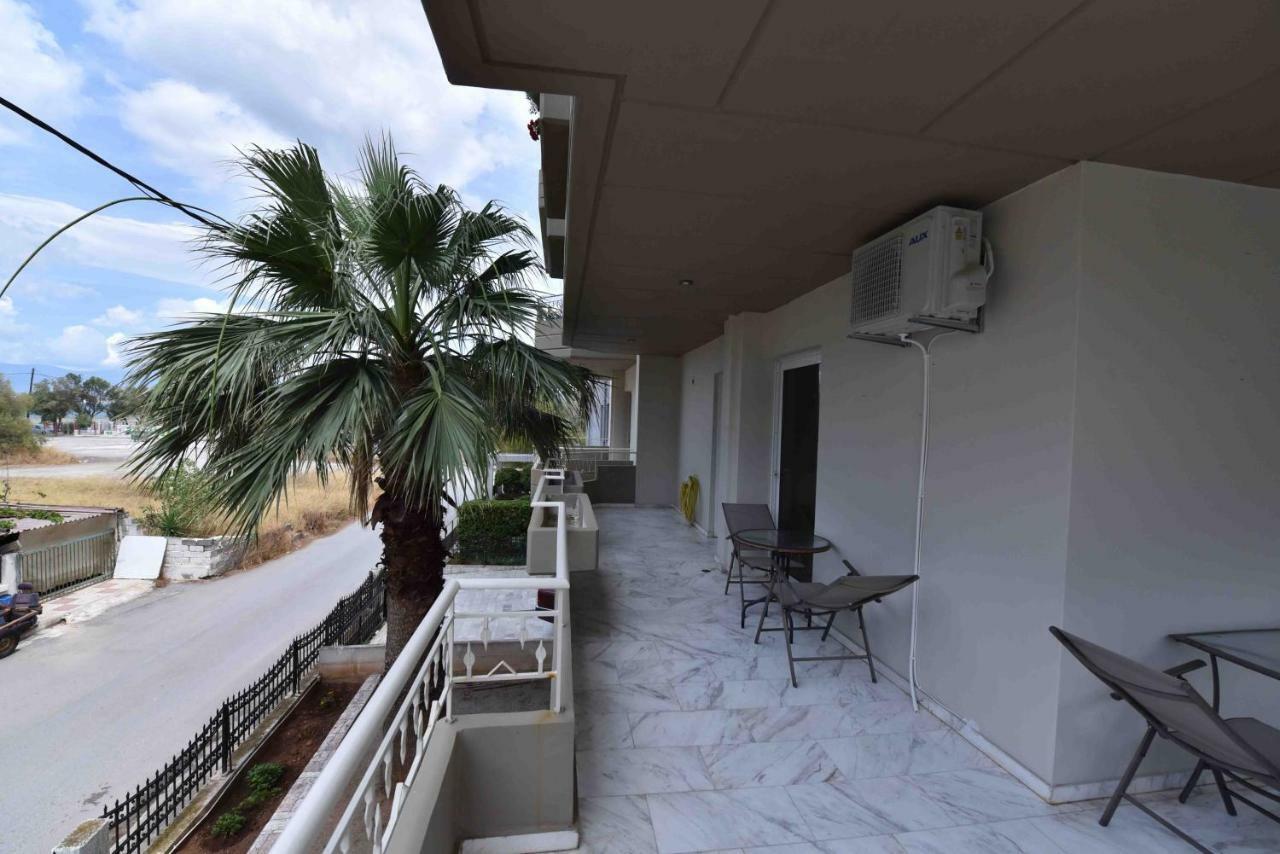 Sea View Apartment Халкіда Екстер'єр фото